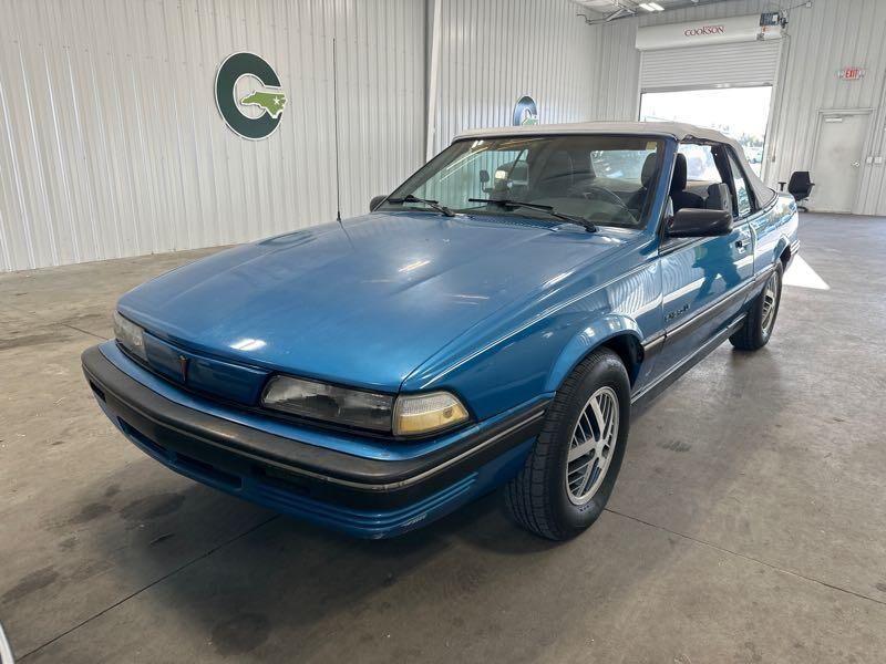 Pontiac Sunbird