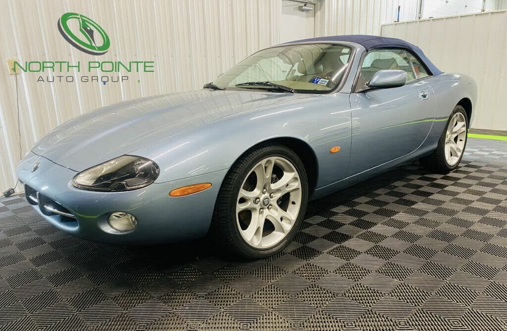 Jaguar XK8