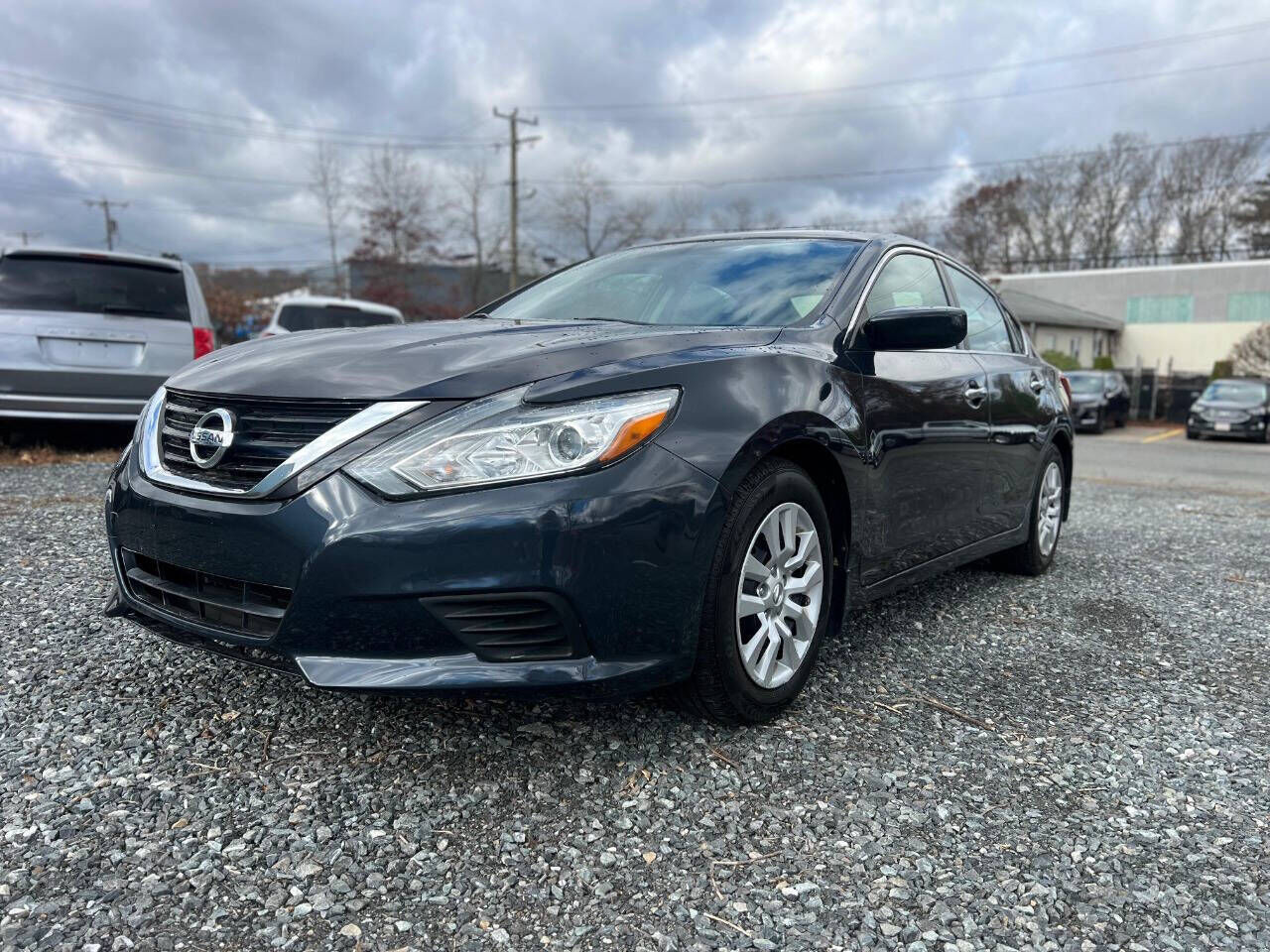 2017 NISSAN Altima