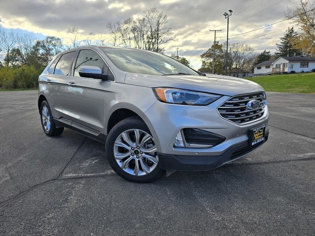 2023 FORD Edge