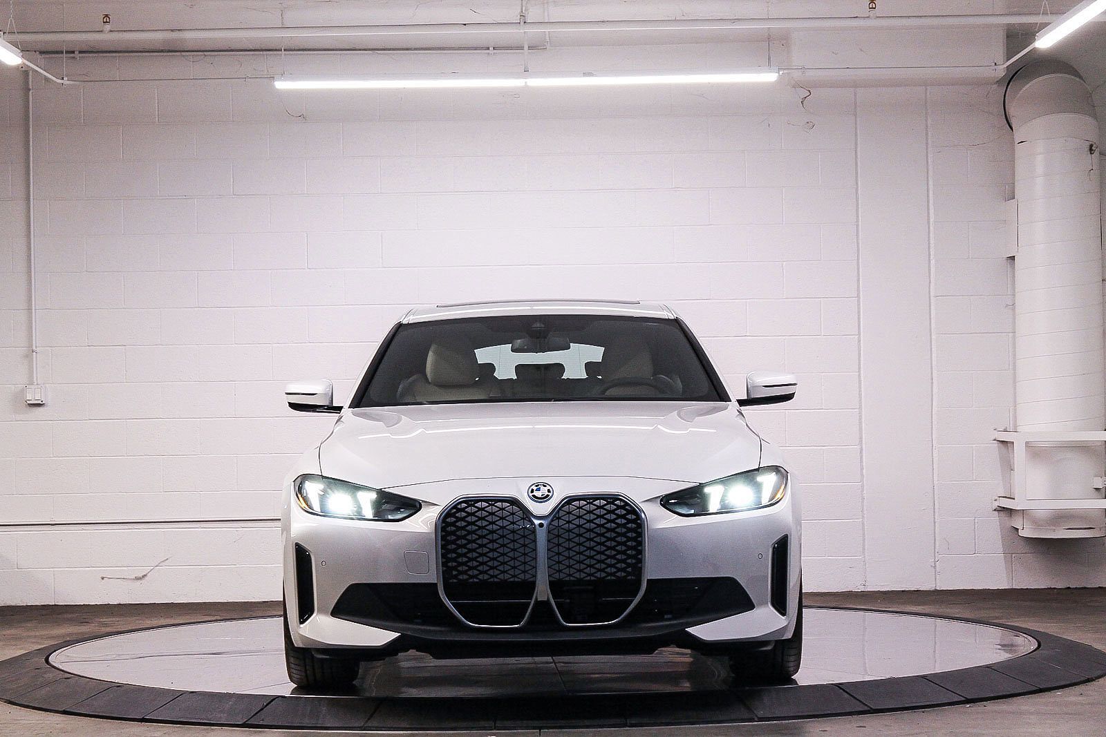 2025 BMW i4