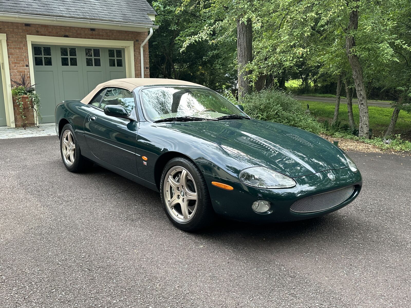 Jaguar XK