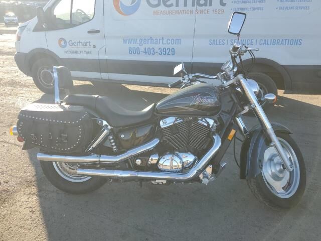 Honda VT1100C2 (SHADOW SABRE)