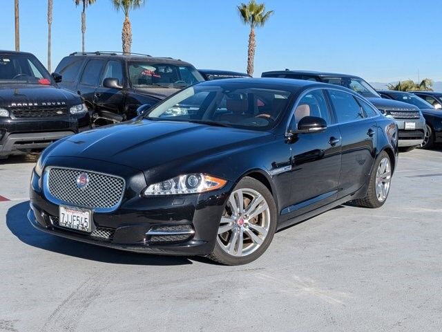 Jaguar XJ