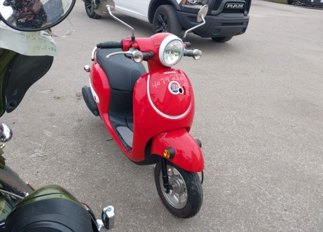 Honda NCW50/Metropolitan