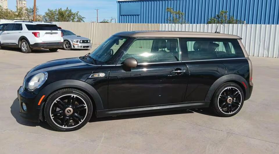 MINI Clubman