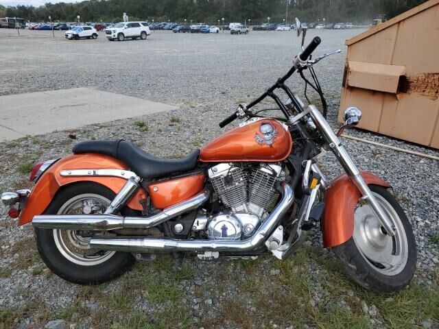 Honda VT1100C2 (SHADOW SABRE)