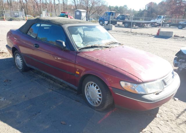 Saab 900