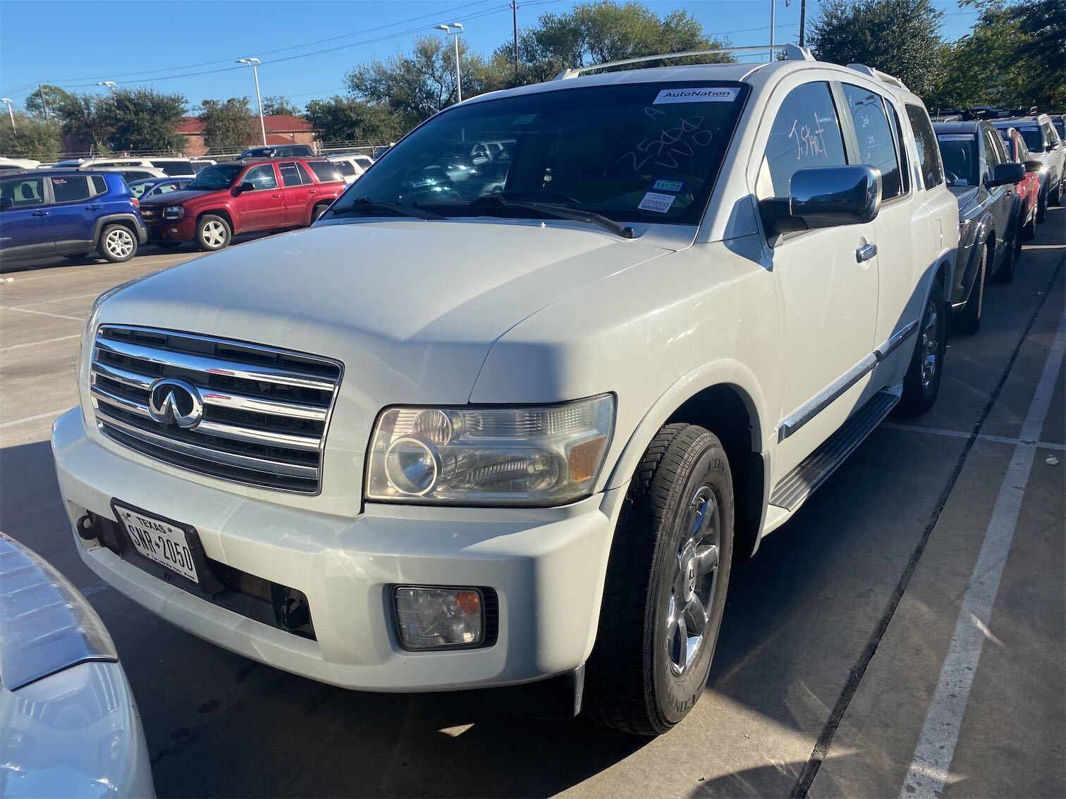 Infiniti QX56