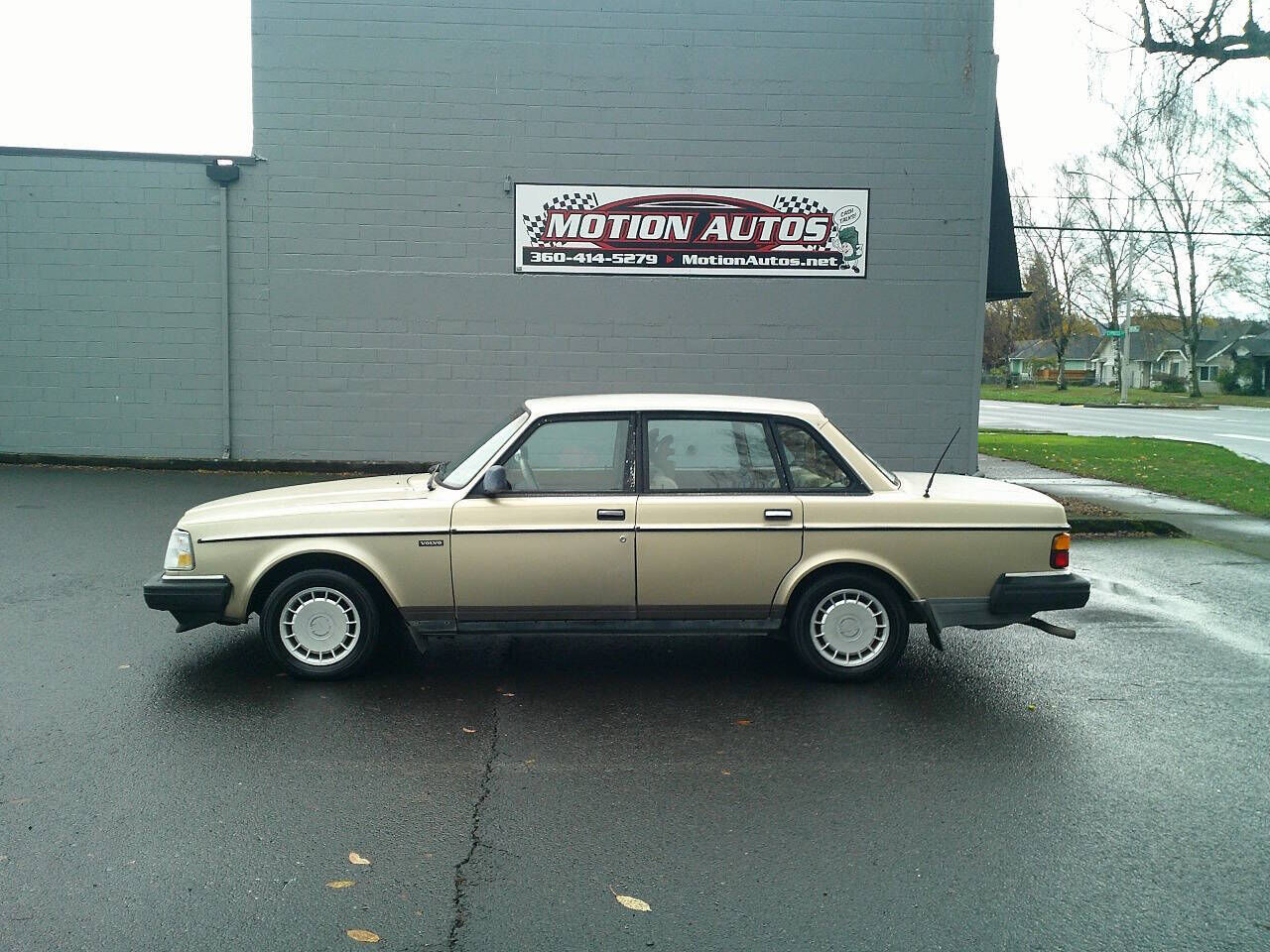 Volvo 240 Series