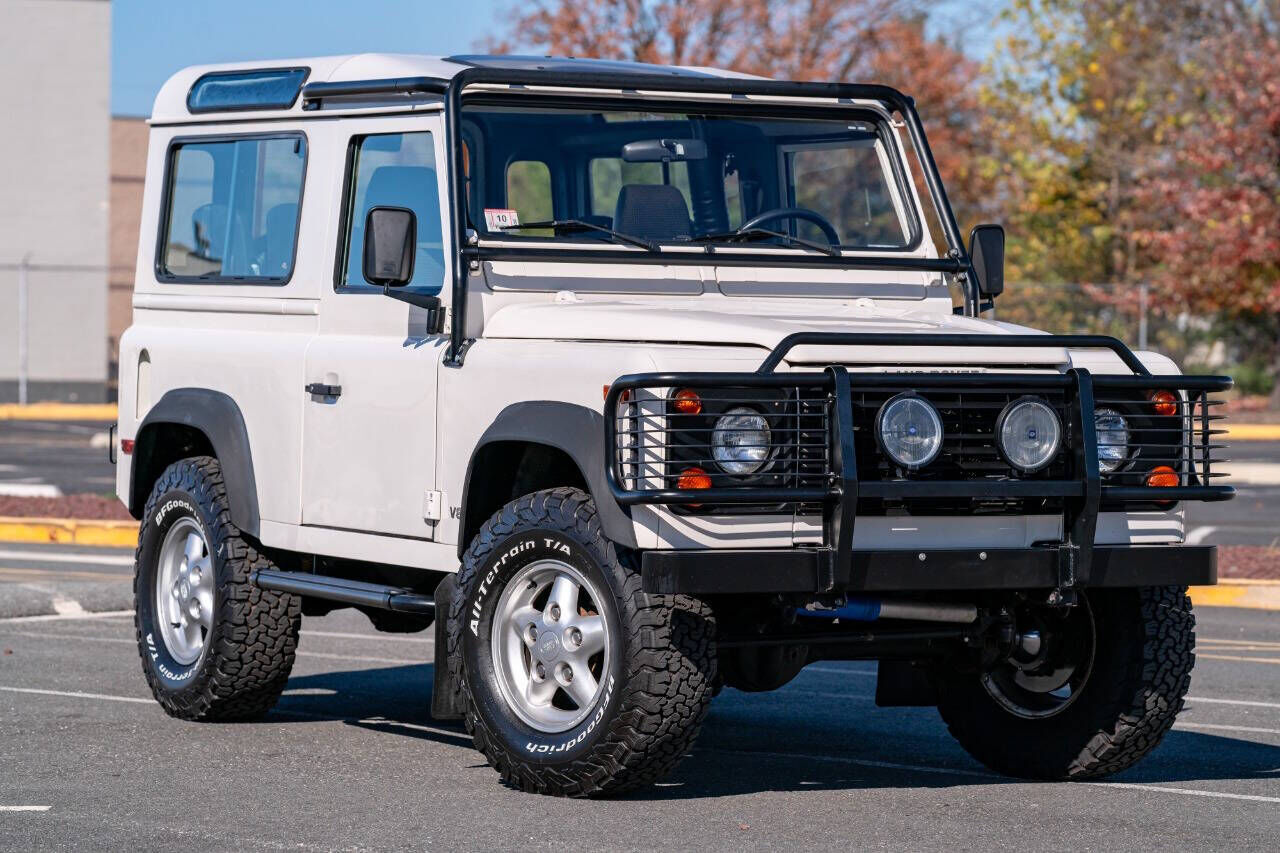 Land Rover Defender