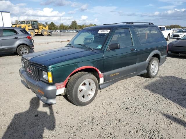 GMC Typhoon
