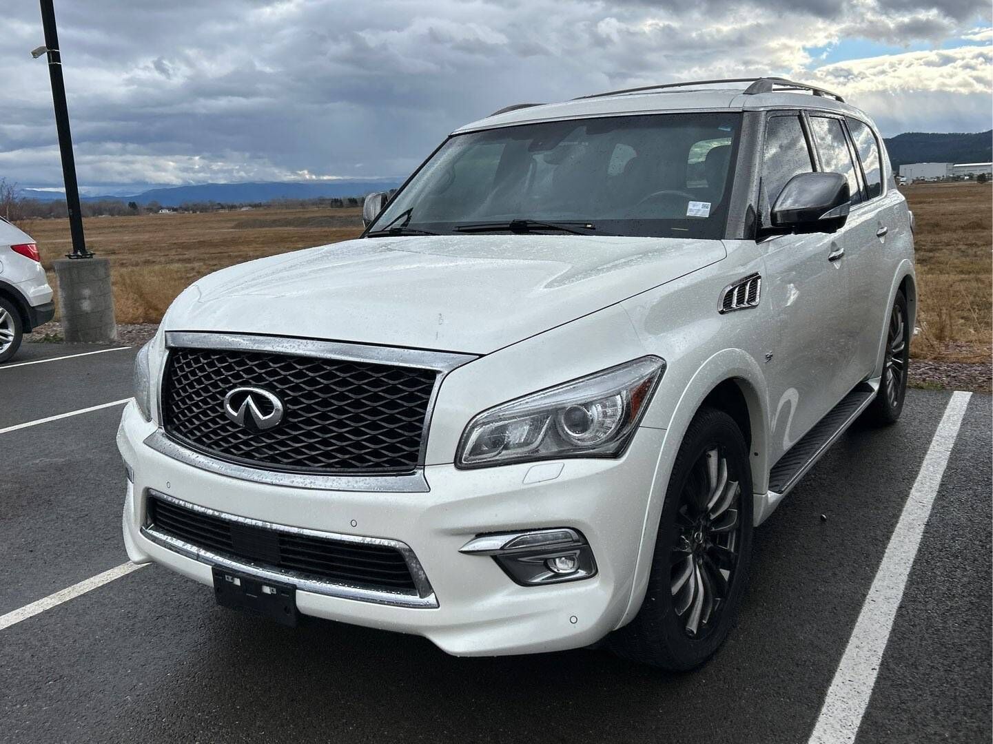Infiniti QX80