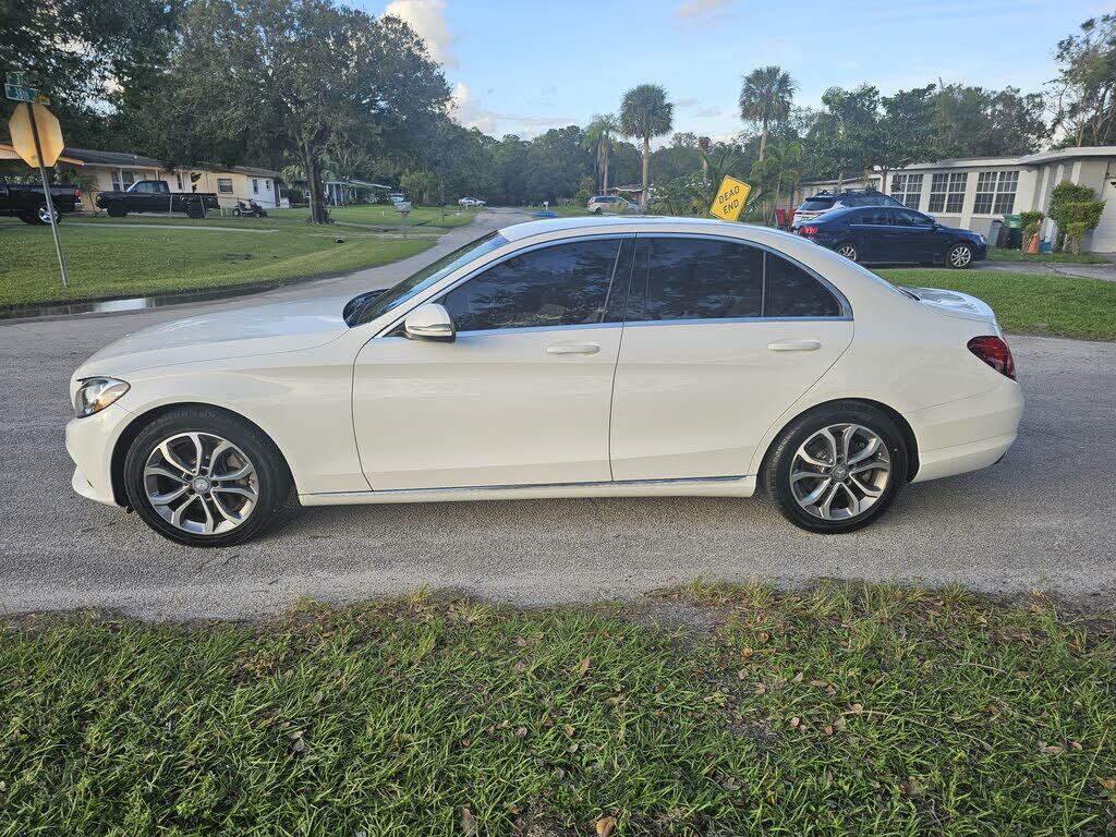 2016 Mercedes-Benz C-Class