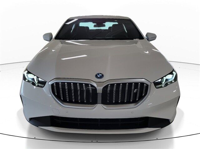 2025 BMW i5