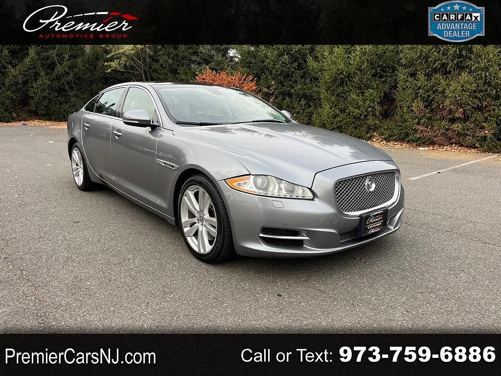 Jaguar XJ