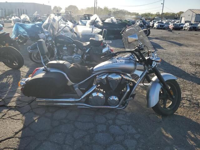 Honda VT1300 (Interstate)