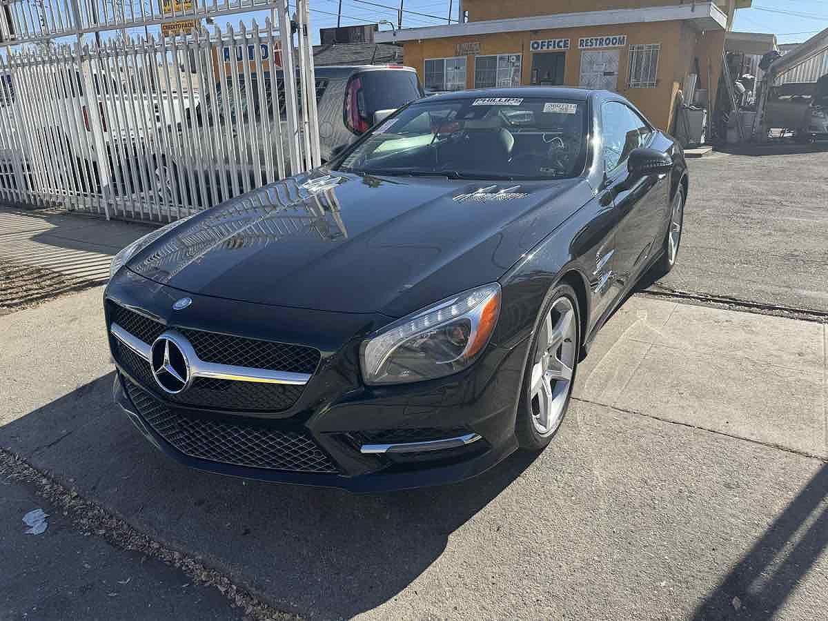 MERCEDES-BENZ