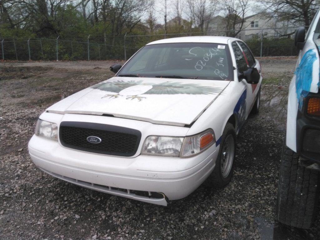Ford Crown Victoria