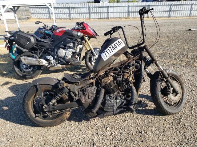Honda VT750 (Shadow Phantom)