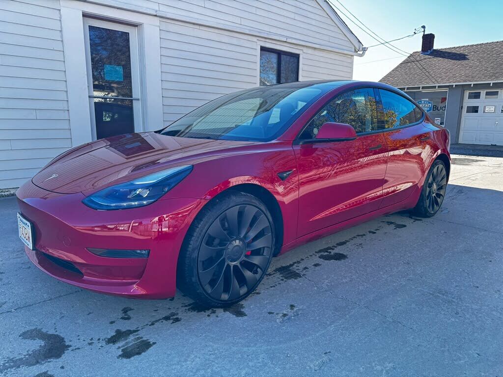 2023 TESLA Model 3