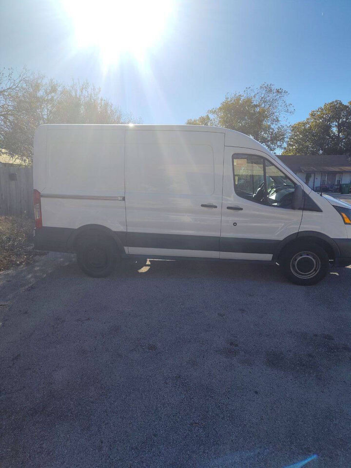 2018 FORD Transit