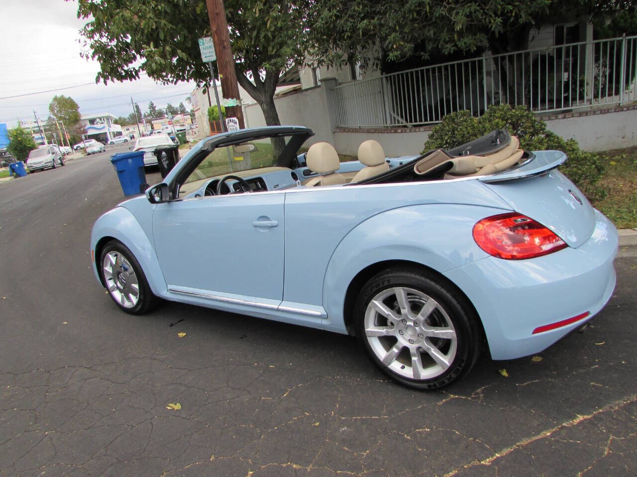 2015 VOLKSWAGEN Beetle