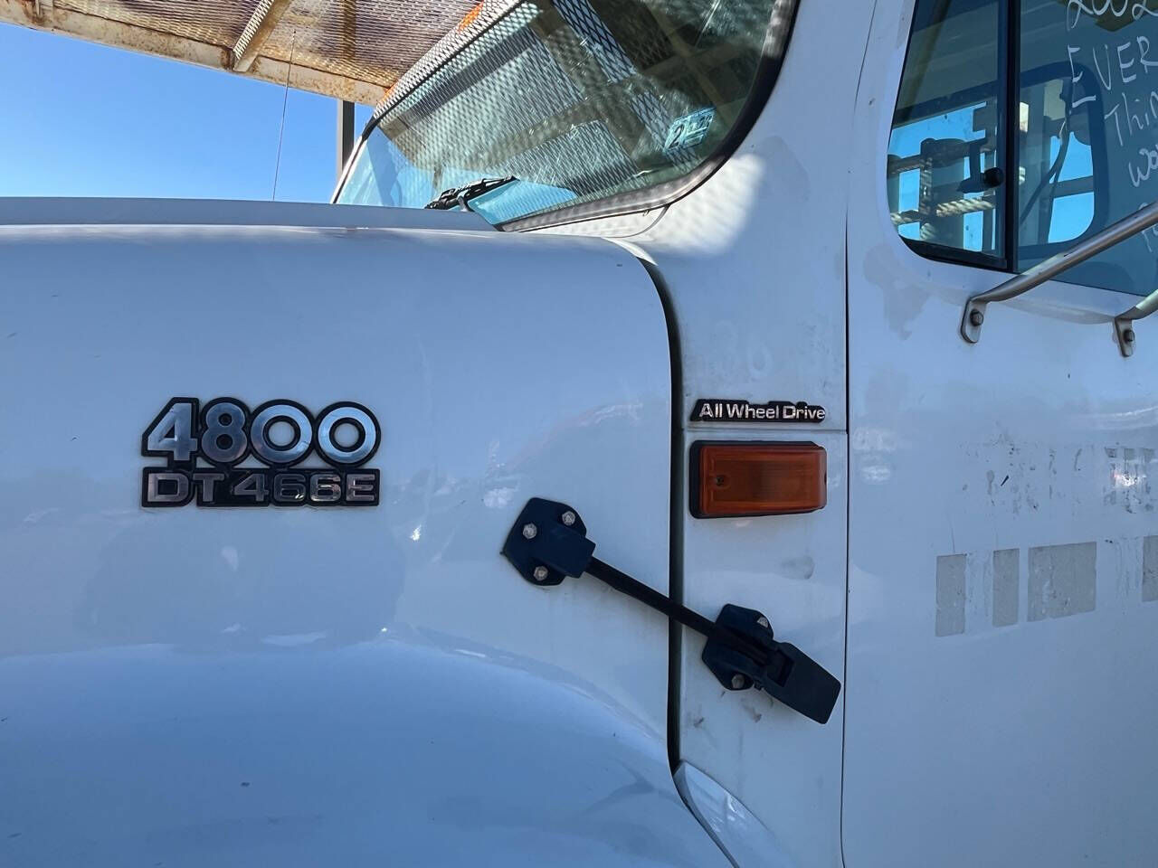 2002 INTERNATIONAL 4800