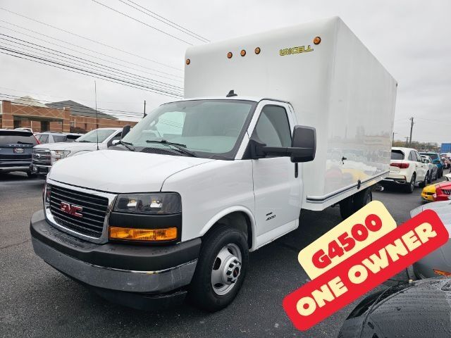 2022 GMC Savana