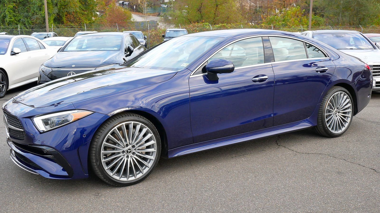 MERCEDES-BENZ