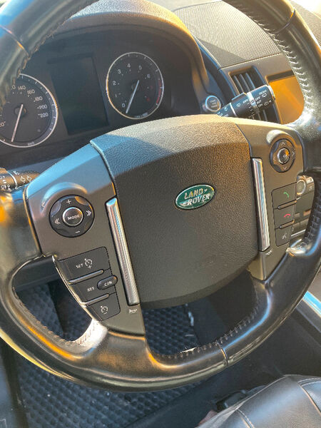 Land Rover LR2