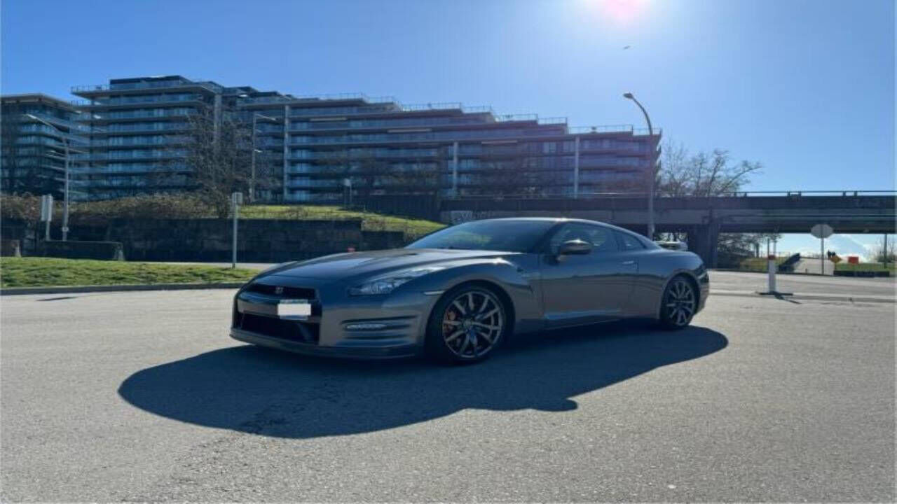 Nissan GT-R