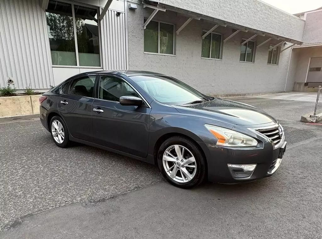 2013 NISSAN Altima