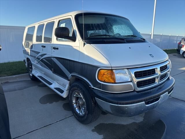 Dodge Ram Van