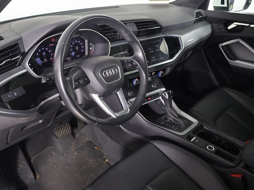 2023 Audi Q3