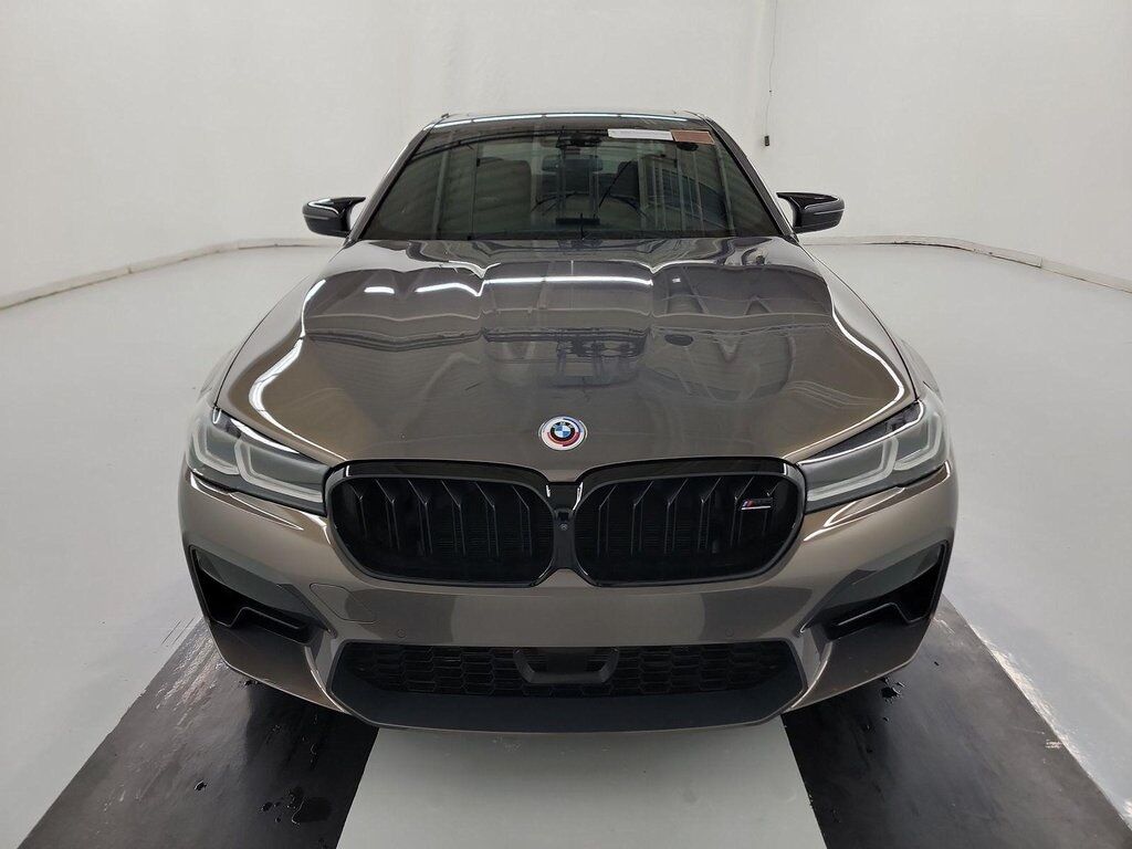 2022 BMW M5