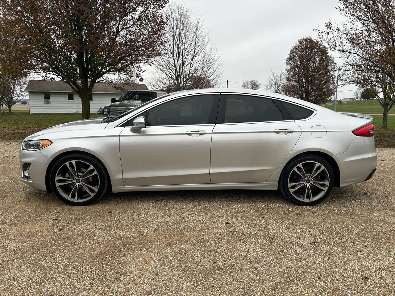 2019 FORD Fusion