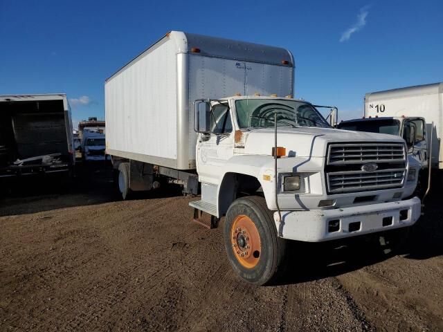 Ford F-800