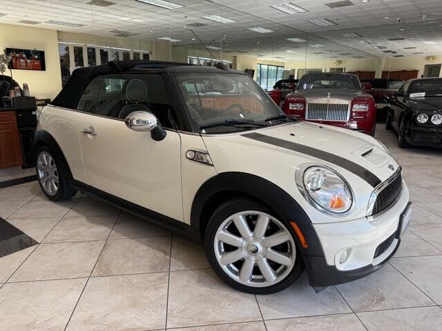 MINI Cooper Convertible
