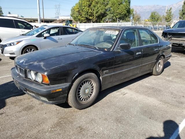 BMW 525i