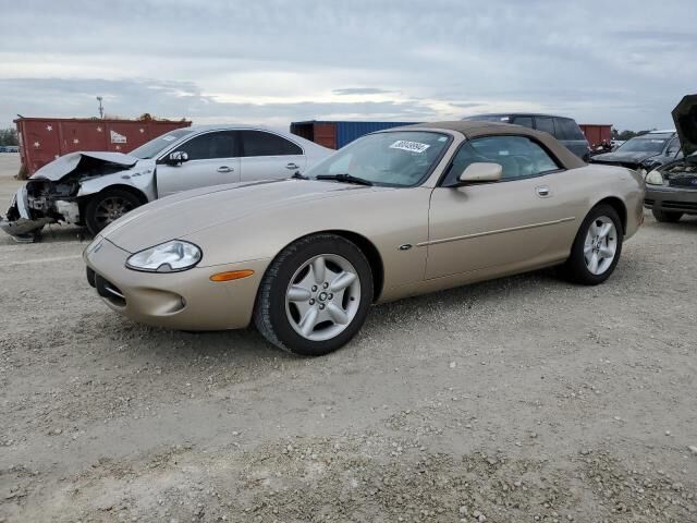 Jaguar XK8
