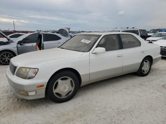 Lexus LS