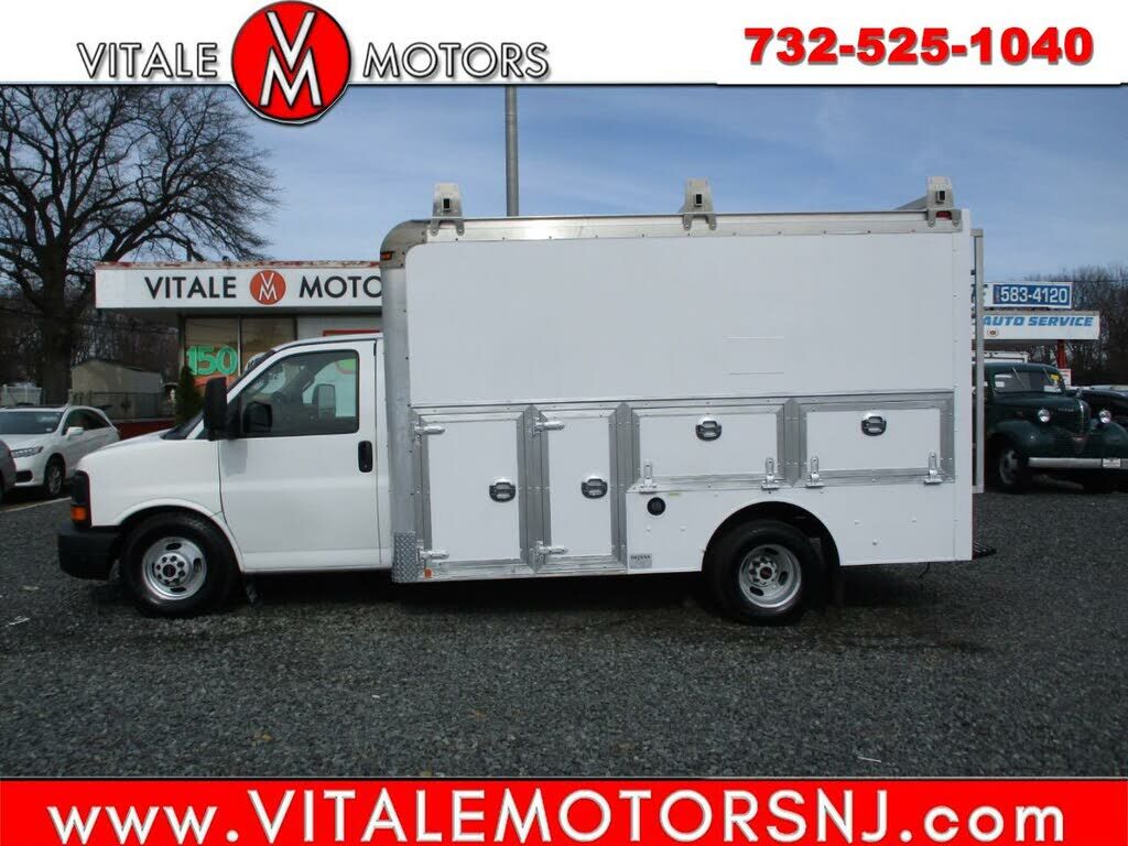 2016 GMC Savana