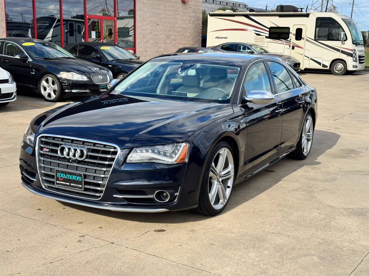 Audi S8