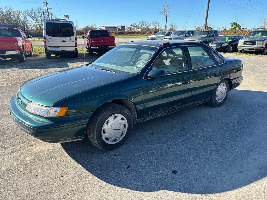 Ford Taurus