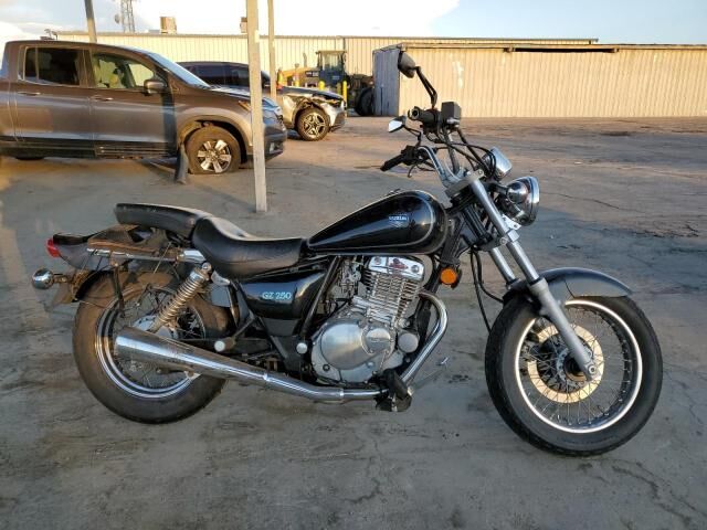 Suzuki GZ250K