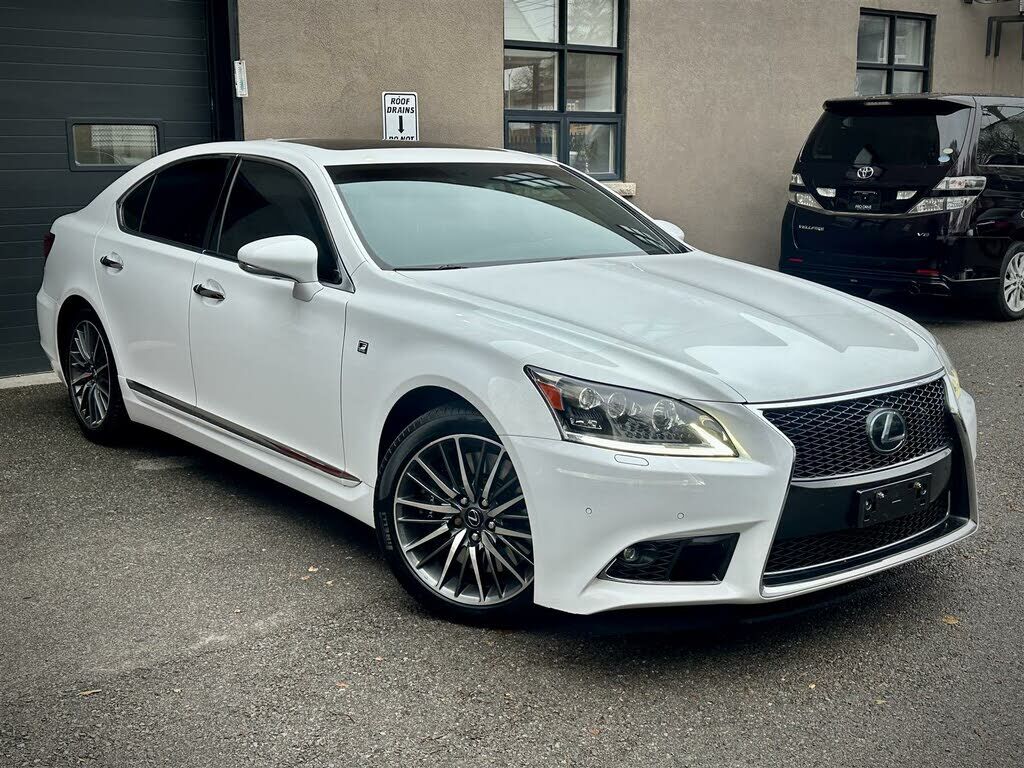 Lexus LS