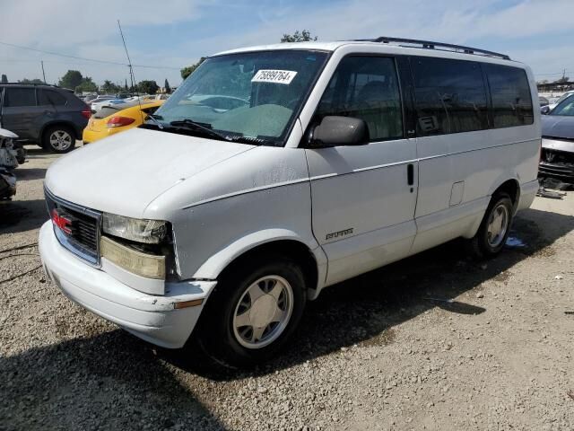 GMC Safari