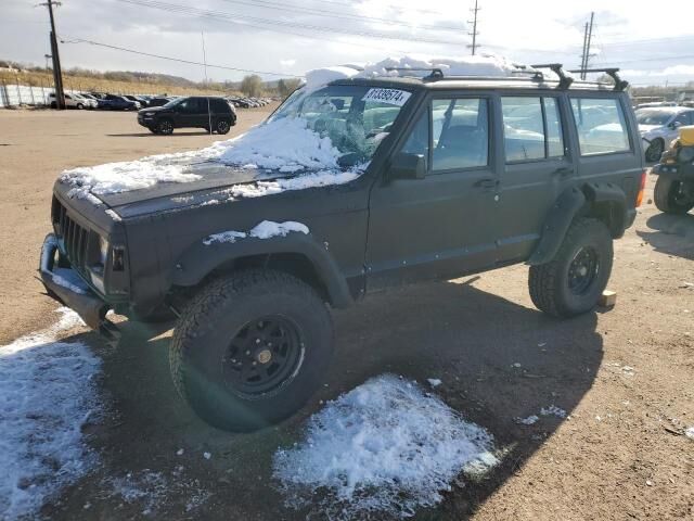 Jeep Cherokee