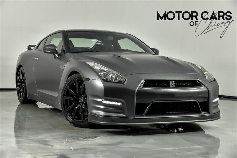 Nissan GT-R